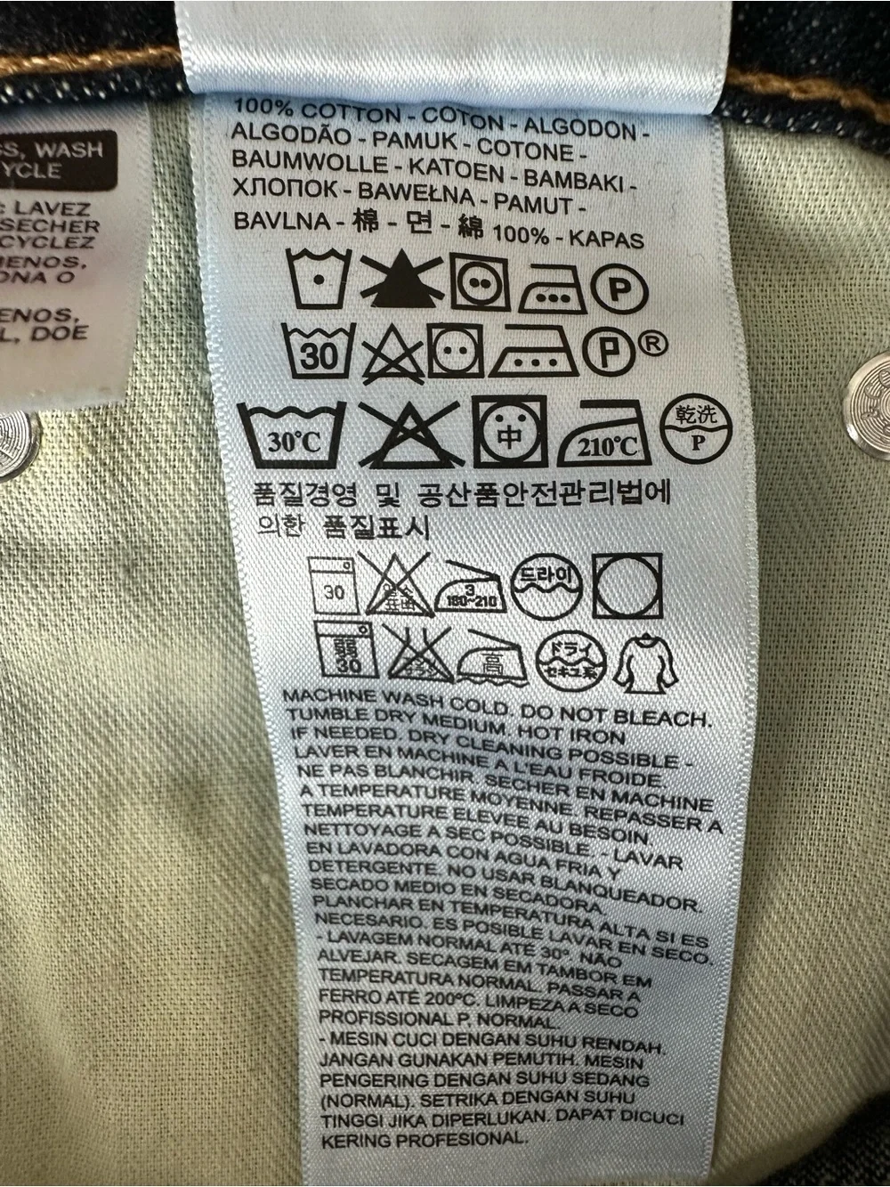 Levis new tags